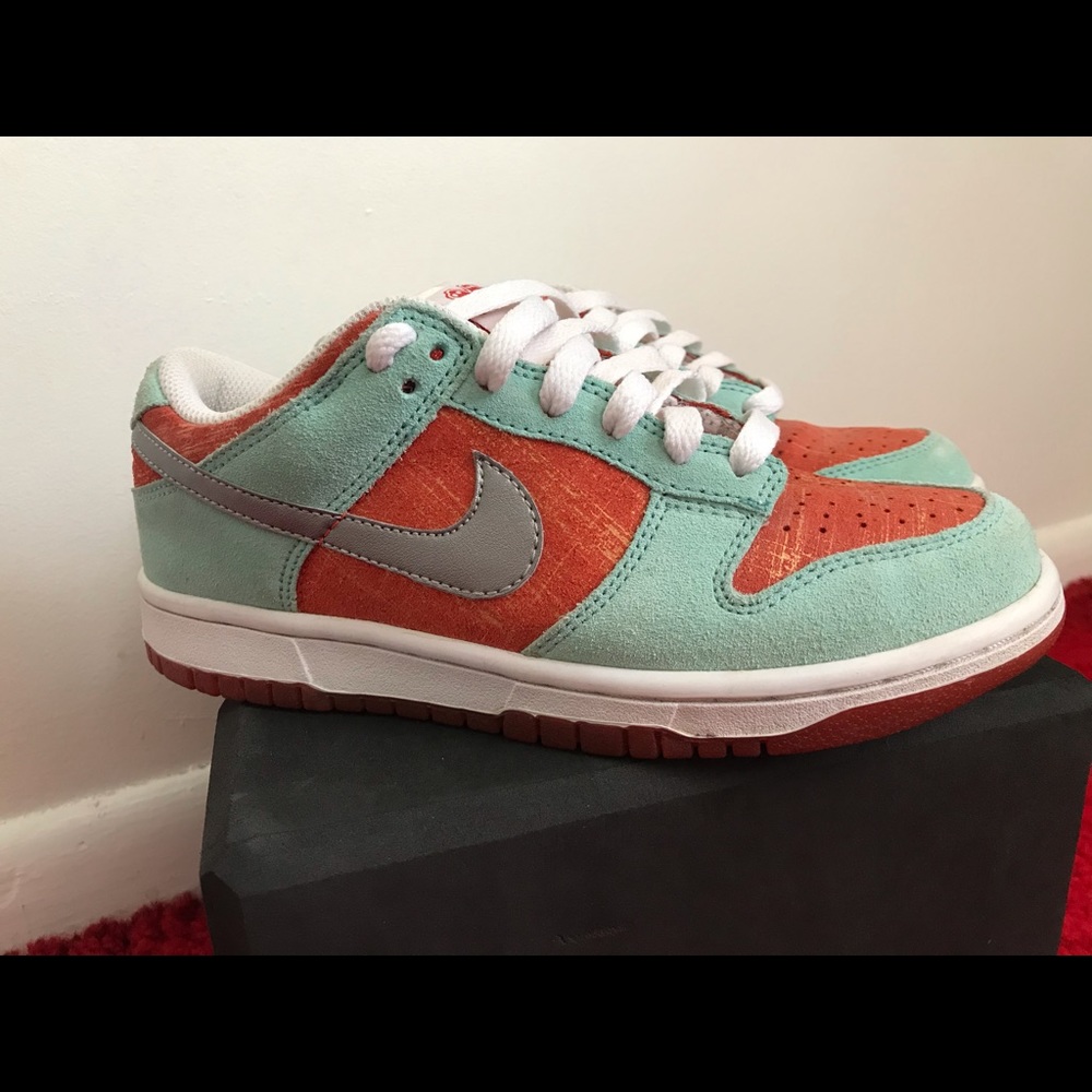 Women’s Nike Dunk Low 6.0 Sneakers